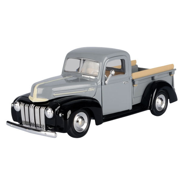 Timeless Legends - 1:24 Scale 1942-47 Ford Pickup [Grey]