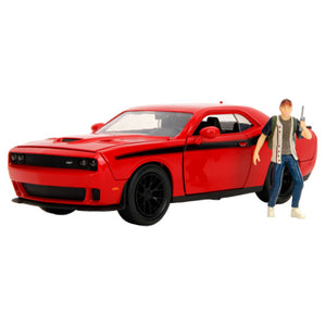 The Walking Dead - Glenn with 2015 Dodge Challenger 1:24 Scale Diecast Vehicle Set