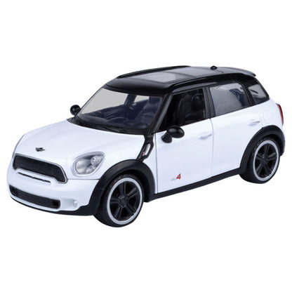 Timeless Legends - 1:24 Scale 2011 Mini Cooper S Countryman [White]