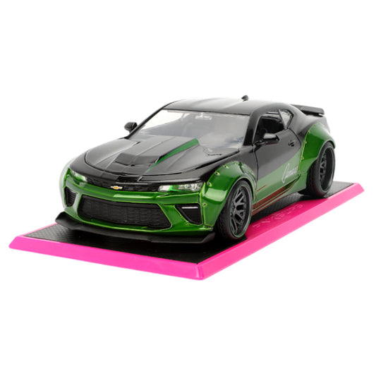 Pink Slips - 1:24 Scale 2016 Chevrolet Camaro SS Diecast Vehicle