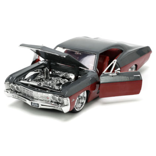 Big Time Muscle - 1967 Chevy Impala Coupe 1:24 Scale Diecast Vehicle