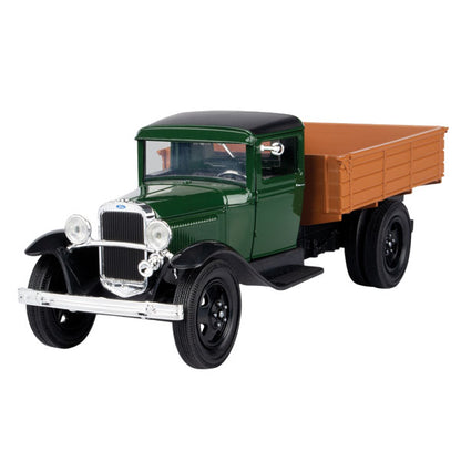 Platinum Collection - 1:24 Scale 1931 Ford Model AA [Green]