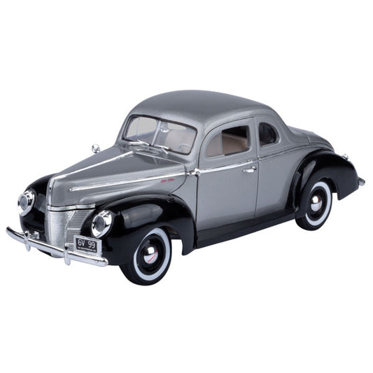 Timeless Legends - 1:18 Scale 1940 Ford Deluxe [Grey]