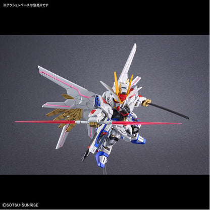 SD Gundam Cross Silhouette Mighty Strike Freedom Gundam