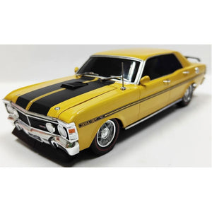 1:24 Yellow Ochre Ford XY GTHO Spectra Rides Light Up - Plastic