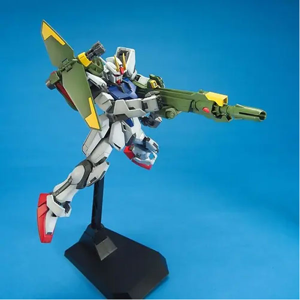 1/100 MG Strike Gundam Launcher / Sword