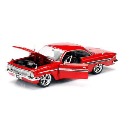 Fate of the Furious - Dom’s 1961 Chevrolet Impala Sport Coupe 1:24 Scale Hollywood Ride